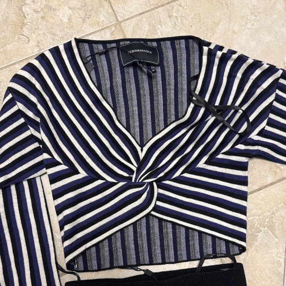 Zara Navy and White Striped Twist-Front Top and maxi skirt (set) - Picture 2 of 4